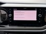 Volkswagen Polo 1.0 TSI Comfortline Parkeersensoren voor en achter | Navigatiesysteem | Apple CarPlay | Cruise control adaptief | Airconditioning | DAB radio ontvangst | Isofix | Metallic lak