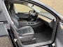 Tesla Model Y Long Range 75 kWh AWD | Lederen bekleding | Trekhaak afneembaar | Autopilot | Panoramadak | Camera | Memory | Elektrische achterklep | Stoel&stuurverwarming | Full-LED | DAB | Keyless | Dodehoekdetectie | Navigatie | 19 inch velgen