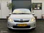 Toyota Auris 1.8 Full Hybrid Aspiration|RIJKLAAR|1EIG|T.HAAK