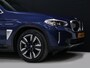 BMW iX3 Executive 80 kWh [SCHUIFKANTELDAK, ADAPTIVE CRUISE, MEMORY, APPLE CARPLAY, ANDROID, CAMERA, PDC, STOELVERWARMING, TREKHAAK, DRAADLOZE OPLADER, NIEUWSTAAT]