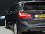 BMW 2-Serie Active Tourer 225xe iPerformance High Executive [HEAD-UP DISPLAY, ELEKTRISCHE ACHTERKLEP, CRUISE CONTROL, PDC, STOELVERWARMING, BLUETOOTH, NIEUWSTAAT, ]