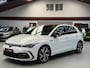 Volkswagen Golf 1.5 eTSI 3x R-Line CarPlay Camera