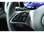 Mercedes-Benz EQV 300 Lang / 7-Persoons / Luchtvering / Electr Stoelen / Vol Opties / NIEUWSTAAT