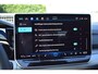 Volkswagen Golf Life Edition eHybrid | 'App-Connect' draadloze smartphone integratie | Achterbank in ongelijke delen neerklapbaar incl. middenarmsteun en doorlaadmogelijkheid | Afstandscontrolesysteem (Front Assist)