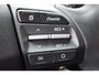 Hyundai Kona 1.0T Essence | Navigatie | Climate-/ Cruise Control | Camera + Sensoren |