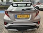 Toyota C-HR / C-HR+ 2.0 HYBRID DYNAMIC TREKHAAK 4S-BANDEN NAVI PARK-SENSOREN 18''LMV APPLE/ANDROID CAMERA BLUETOOTH NL-AUTO AD-CRUISE