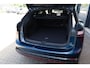 Volkswagen ID.7 Tourer GTX Limited Edition 86 kWh 340PK / 250kW, 60 mnd / 100.000km garantie, warmtepomp, trekhaak, adaptief onderstel 20" LMV harman & kardon head up area view stoelverwarming en koeling elektrische stoelverstelling met geheugen DCC park assist pro 13 speaker 700 watt met subwoofer massage standen voorstoelen park assist pro draadloos laden verwarmbare voorruit draadloos infrarood IQ matrix side assist 4-motion 4 wielaandrijving discover pro max navigatie scherm etc.