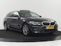 BMW 3-Serie 330i High Executive | Panoramadak | Sport Line | Leder | Stoelverwarming | Trekhaak | Carplay | Live Cockpit | Camera | Navigatie | Sfeerverlichting | Park Assist | Sportstoelen | Climate control