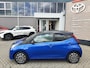 Toyota Aygo X X-CLUSIV 5-DEURS AUTOMAAT TREKHAAK CAMERA NL-AUTO KEYLESS LM-VELGEN BI-TONE BLUETOOTH