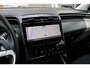 Hyundai Tucson 1.6 T-GDI PHEV Comfort Smart 4WD | Stoelverwarming voor| Stuurwielverwarmig | Navigatie | Climate Control | Achteruitrijcamera | Airco (automatisch) | Apple Carplay/Android Auto|telefoonintegratie premium