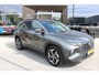 Hyundai Tucson 1.6 T-GDI PHEV Comfort Smart 4WD | Stoelverwarming voor| Stuurwielverwarmig | Navigatie | Climate Control | Achteruitrijcamera | Airco (automatisch) | Apple Carplay/Android Auto|telefoonintegratie premium