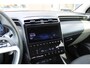 Hyundai Tucson 1.6 T-GDI PHEV Comfort Smart 4WD | Stoelverwarming voor| Stuurwielverwarmig | Navigatie | Climate Control | Achteruitrijcamera | Airco (automatisch) | Apple Carplay/Android Auto|telefoonintegratie premium