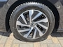 Volkswagen Golf 1.4 eHybrid Style / AUTOMAAT/ DCC/ ACC/ PARK.SENSOREN V+A/ STUUR+STOELVERWARMING/ MEMORY SEAT/ MASSAGE/ APP-CONNECT/ DIGITAL DASG/ NAVI/ DAB/ CLIMA/ LED/ 16'' LMV
