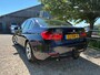 BMW 3-Serie 320d High Executive | " 158.000 KM '' + Cruise + Airco + Navi Nu € 9.975,-!!!