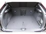 Volvo EC40 Single Motor Extended Range Ultra Black Ed. 82kWh| Zwarte Lichtmetalen Velgen 20" | Panoramadak |Microtech/Nubuck Stoelen| Verwarmbare voorstoelen+stuurwiel | Achterbank Verwarmd| Elektrisch bedienbare voorstoelen | 360 graden camera | Premium Audio by Harman Kardon | Warmtepomp | Adaptieve Cruise Control | Extra Getint Glas Achter|
