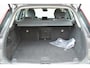 Volvo XC60 2.0 T6 Plug-in hybrid AWD Plus Dark | Lichtmetalen Velgen 19" | Allseason Banden | Trekhaak Elektrisch Uitklapbaar | Elektrisch Glazen Panorama-Dak | 360 Rondomzicht Camera | head-up Display | Stoelen Voor / Achter + Stuurwiel Verwarmend | Pilot Assist