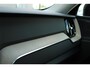 Volvo XC60 2.0 T6 Plug-in hybrid AWD Plus Dark | Lichtmetalen Velgen 19" | Allseason Banden | Trekhaak Elektrisch Uitklapbaar | Elektrisch Glazen Panorama-Dak | 360 Rondomzicht Camera | head-up Display | Stoelen Voor / Achter + Stuurwiel Verwarmend | Pilot Assist