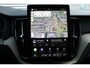 Volvo XC60 2.0 T6 Plug-in hybrid AWD Plus Dark | Lichtmetalen Velgen 19" | Allseason Banden | Trekhaak Elektrisch Uitklapbaar | Elektrisch Glazen Panorama-Dak | 360 Rondomzicht Camera | head-up Display | Stoelen Voor / Achter + Stuurwiel Verwarmend | Pilot Assist
