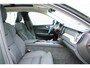 Volvo XC60 2.0 T6 Plug-in hybrid AWD Plus Dark | Lichtmetalen Velgen 19" | Allseason Banden | Trekhaak Elektrisch Uitklapbaar | Elektrisch Glazen Panorama-Dak | 360 Rondomzicht Camera | head-up Display | Stoelen Voor / Achter + Stuurwiel Verwarmend | Pilot Assist