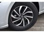 Volkswagen Polo Life Edition | 'App-Connect' smartphone integratie | Achteruitrijcamera (Rear View) | Airconditioning handmatig (Climatic)