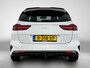 Kia Ceed Sportswagon 1.5 T-GDi DynamicPlusLine | Trekhaak | 18" LM Velgen | Stuur-/Stoelverwarming | Camera |