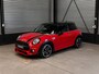 MINI Cooper 1.5 | Chili | JCW Pakket | Leder | LED | H&K | Head Up | 18 inch | NL Auto |