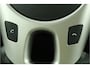 Kia Venga 1.4 CVVT ExecutiveLine - Airco - Cruise Control - Navigatie - Virena Zekerheidspakket 895 ,- BOVAG Garantie