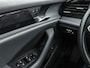 Volkswagen Passat Variant 1.5 eHybrid 204pk PHEV DSG Business · Camera · Elek. Voorstoelen + Massagefunctie · Stuur- & Stoelverwarming · Optiekpakket Zwart · Side Assist · Garantie t/m 18-08-2028 of 100.000km