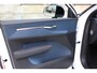 Volvo EX30 Cross Country Twin Motor Performance Ultra 69 kWh | 360º camera | Panorama Dak | 22KW Boordlader | Elektrisch Verstelbare Voorstoelen | Audio by Harman Kardon | Keyless Entry | Extra Getint Glas Achter