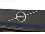 Volvo EX30 Cross Country Twin Motor Performance Ultra 69 kWh | 360º camera | Panorama Dak | 22KW Boordlader | Elektrisch Verstelbare Voorstoelen | Audio by Harman Kardon | Keyless Entry | Extra Getint Glas Achter