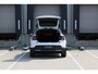 Volvo EX30 Cross Country Twin Motor Performance Ultra 69 kWh | 360º camera | Panorama Dak | 22KW Boordlader | Elektrisch Verstelbare Voorstoelen | Audio by Harman Kardon | Keyless Entry | Extra Getint Glas Achter