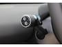 Volvo EX30 Cross Country Twin Motor Performance Ultra 69 kWh | 360º camera | Panorama Dak | 22KW Boordlader | Elektrisch Verstelbare Voorstoelen | Audio by Harman Kardon | Keyless Entry | Extra Getint Glas Achter