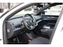 Volvo EX30 Cross Country Twin Motor Performance Ultra 69 kWh | 360º camera | Panorama Dak | 22KW Boordlader | Elektrisch Verstelbare Voorstoelen | Audio by Harman Kardon | Keyless Entry | Extra Getint Glas Achter