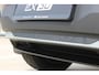 Volvo EX30 Cross Country Twin Motor Performance Ultra 69 kWh | 360º camera | Panorama Dak | 22KW Boordlader | Elektrisch Verstelbare Voorstoelen | Audio by Harman Kardon | Keyless Entry | Extra Getint Glas Achter