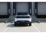 Volvo EX30 Cross Country Twin Motor Performance Ultra 69 kWh | 360º camera | Panorama Dak | 22KW Boordlader | Elektrisch Verstelbare Voorstoelen | Audio by Harman Kardon | Keyless Entry | Extra Getint Glas Achter