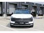 Volvo EX30 Cross Country Twin Motor Performance Ultra 69 kWh | 360º camera | Panorama Dak | 22KW Boordlader | Elektrisch Verstelbare Voorstoelen | Audio by Harman Kardon | Keyless Entry | Extra Getint Glas Achter