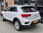Volkswagen T-Roc 1.5 TSI Sport AUT. LED / CARPLAY / NAVI