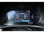 Volvo V60 T6 Plug-in hybrid AWD Plus Dark | Trekhaak | Verwarmbare voorstoelen en stuurwiel | 360 graden camera | Premium audio by Harman Kardon | Premium audio by Harman Kardon | Apple carplay/Android auto