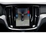 Volvo V60 T6 Plug-in hybrid AWD Plus Dark | Trekhaak | Verwarmbare voorstoelen en stuurwiel | 360 graden camera | Premium audio by Harman Kardon | Premium audio by Harman Kardon | Apple carplay/Android auto