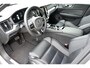 Volvo V60 T6 Plug-in hybrid AWD Plus Dark | Trekhaak | Verwarmbare voorstoelen en stuurwiel | 360 graden camera | Premium audio by Harman Kardon | Premium audio by Harman Kardon | Apple carplay/Android auto