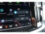 Volvo V60 T6 Plug-in hybrid AWD Plus Dark | Trekhaak | Verwarmbare voorstoelen en stuurwiel | 360 graden camera | Premium audio by Harman Kardon | Premium audio by Harman Kardon | Apple carplay/Android auto