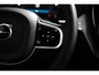 Volvo XC60 T6 Plus Black Edition Recharge Plug-In Hybrid AWD | HUD | Pano | H&K | Trekhaak | Stoelventilatie | 360 camera |