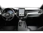 Volvo XC60 T6 Plus Black Edition Recharge Plug-In Hybrid AWD | HUD | Pano | H&K | Trekhaak | Stoelventilatie | 360 camera |