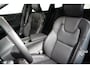 Volvo XC60 T6 Plus Black Edition Recharge Plug-In Hybrid AWD | HUD | Pano | H&K | Trekhaak | Stoelventilatie | 360 camera |