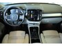 Volvo XC40 T2 Inscription | Lederen bekleding | Panoramadak | Semi Elektrische Wegklapbare Trekhaak | Elektrische wegklapbare trekhaak | Elektrische bedienbare voorstoelen | Dealeronderhouden | 1ste Eigenaar |