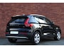 Volvo XC40 T2 Momentum | Parkeersensoren voor+achter | Parkeercamera | Cruise control | Climate control | Keyless start | 18 inch Lichtmetalen velgen |