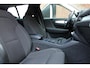 Volvo XC40 T2 Momentum | Parkeersensoren voor+achter | Parkeercamera | Cruise control | Climate control | Keyless start | 18 inch Lichtmetalen velgen |