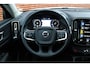 Volvo XC40 T2 Momentum | Parkeersensoren voor+achter | Parkeercamera | Cruise control | Climate control | Keyless start | 18 inch Lichtmetalen velgen |