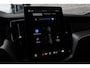 Volvo XC60 T6 Automaat Plug-in hybrid AWD Ultra Black Edition | Luchtvering | Panoramadak | Verwarmbare voorstoelen en stuurwiel | 360 graden camera | Premium audio by Harman Kardon | Head up display