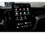 Volvo XC60 T6 Automaat Plug-in hybrid AWD Ultra Black Edition | Luchtvering | Panoramadak | Verwarmbare voorstoelen en stuurwiel | 360 graden camera | Premium audio by Harman Kardon | Head up display
